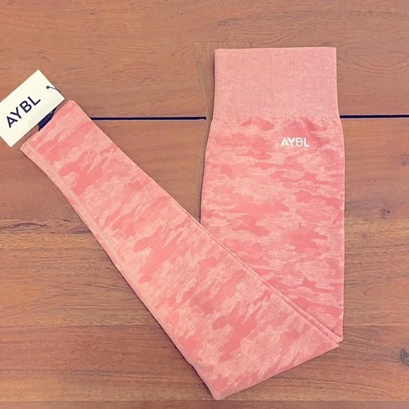 AYBL CAMO SEAMLESS LEGGING Peach Sz Small Women #BEAYBL - Picture 3 of 9